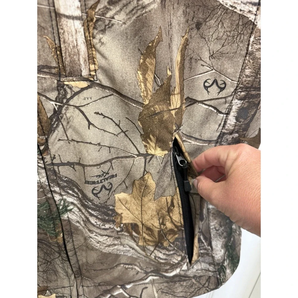 Berne Realtree Xtra Camo Vest Soft Shell Hunting Men's Large Outdoors Edge